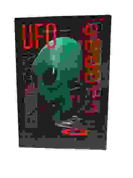 Блокнот-ЗАПИСНАЯ КНИЖКА. А6 64л. ПРИШЕЛЕЦ В 3D (64-6834) 7БЦ,глянц.ламинирование, цвет.мелов.обл./40